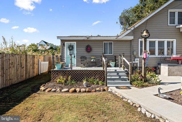 2404 HOOPERS ISLAND RD, Fishing Creek, MD 21634