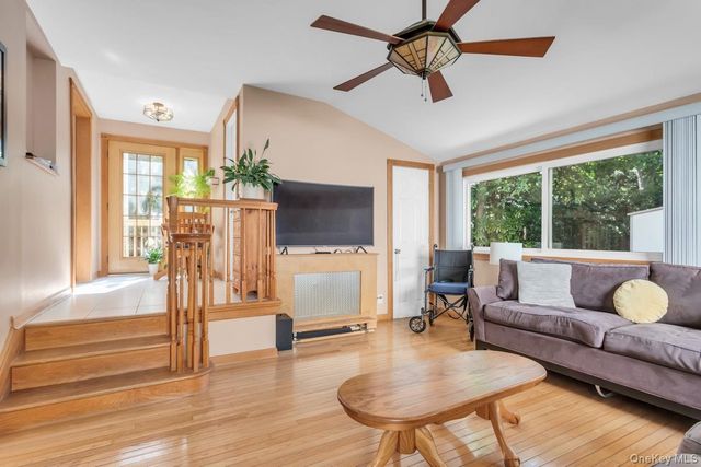 181 Woodbine Avenue, Merrick, NY 11566