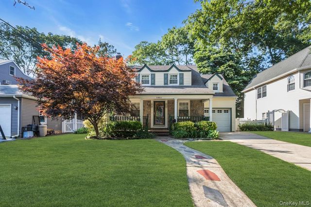 181 Woodbine Avenue, Merrick, NY 11566