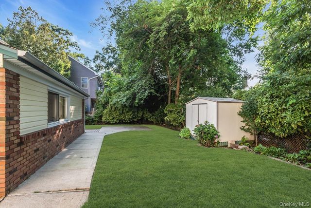 181 Woodbine Avenue, Merrick, NY 11566
