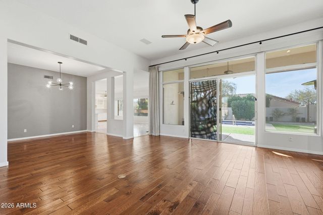 22806 N 55TH Street, Phoenix, AZ 85054