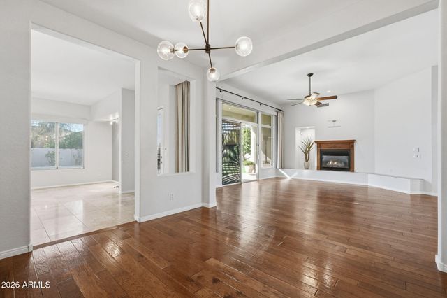 22806 N 55TH Street, Phoenix, AZ 85054