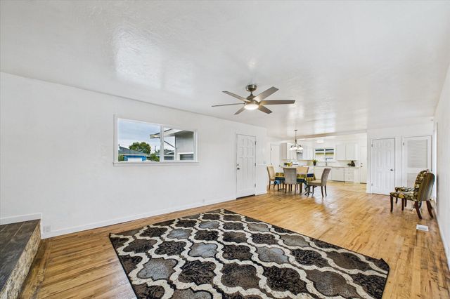 1004 Holly Lane, Fortuna, CA 95540