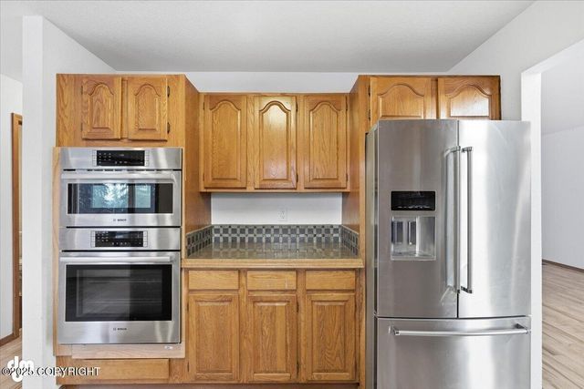 10220 Silvertip Circle, Eagle River, AK 99577