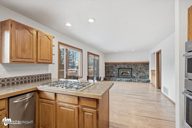 10220 Silvertip Circle, Eagle River, AK 99577