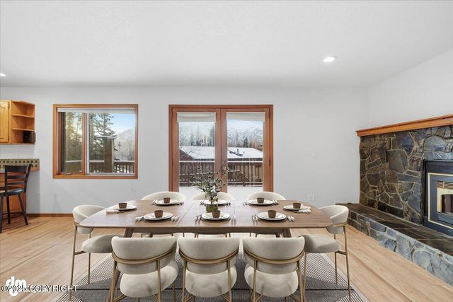 10220 Silvertip Circle, Eagle River, AK 99577