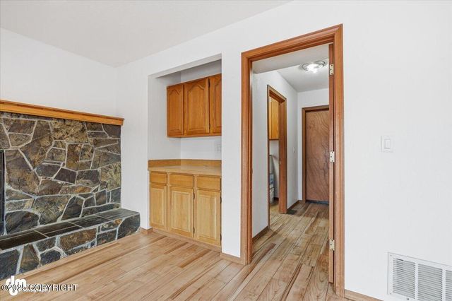 10220 Silvertip Circle, Eagle River, AK 99577