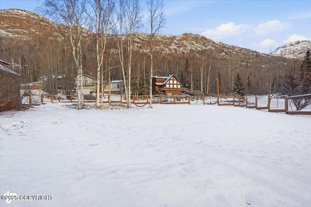10220 Silvertip Circle, Eagle River, AK 99577