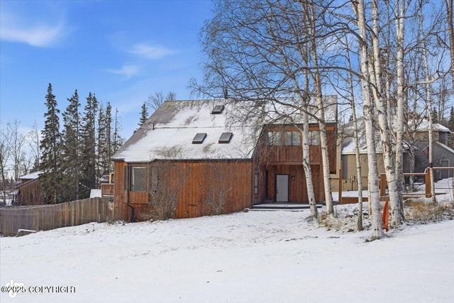 10220 Silvertip Circle, Eagle River, AK 99577