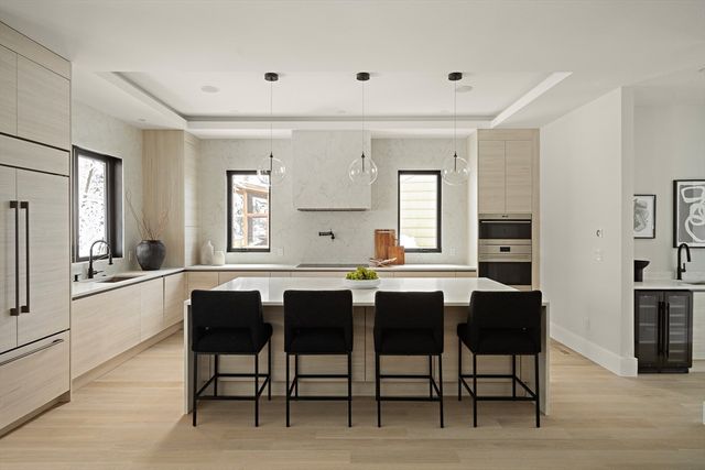 16 Dorcar Rd, Newton, MA 02467