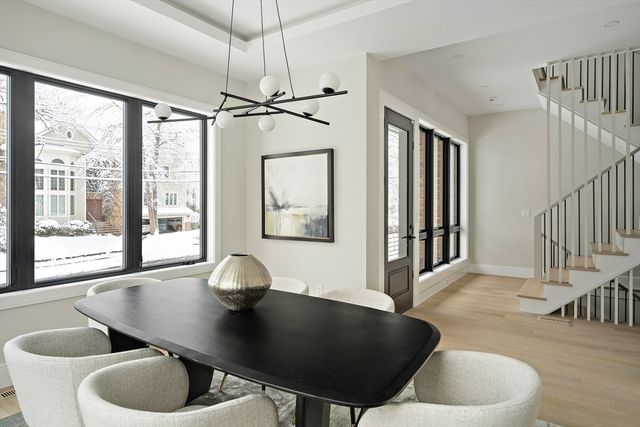 16 Dorcar Rd, Newton, MA 02467