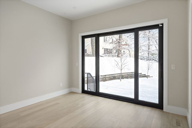 16 Dorcar Rd, Newton, MA 02467