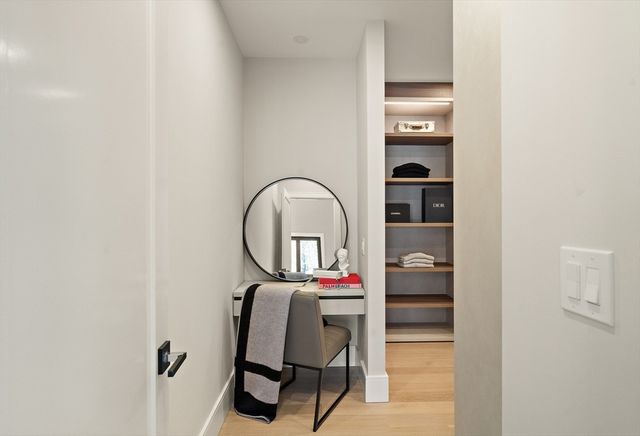 16 Dorcar Rd, Newton, MA 02467