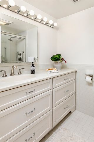 20 America Way 1, Salem, MA 01970
