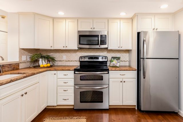 20 America Way 1, Salem, MA 01970