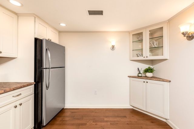 20 America Way 1, Salem, MA 01970