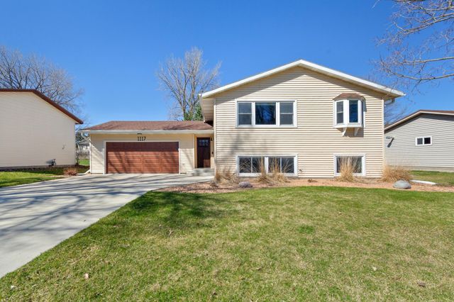 1117 Eastgate Road, Albert Lea, MN 56007