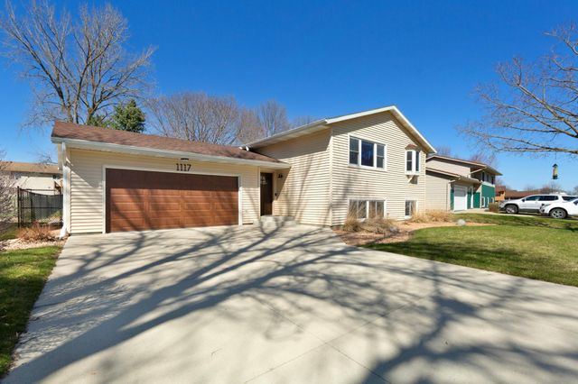 1117 Eastgate Road, Albert Lea, MN 56007