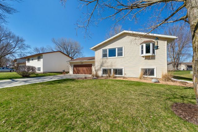1117 Eastgate Road, Albert Lea, MN 56007