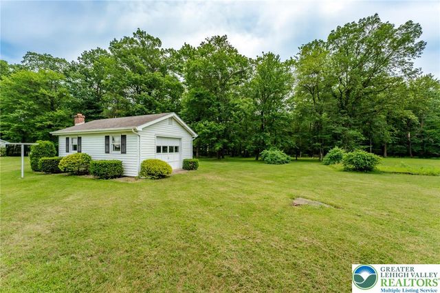 4037 Mountain View Drive, Lehigh Twp, PA 18088