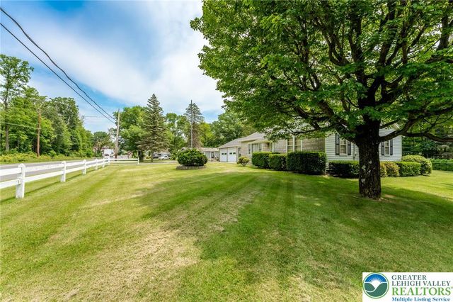 4037 Mountain View Drive, Lehigh Twp, PA 18088