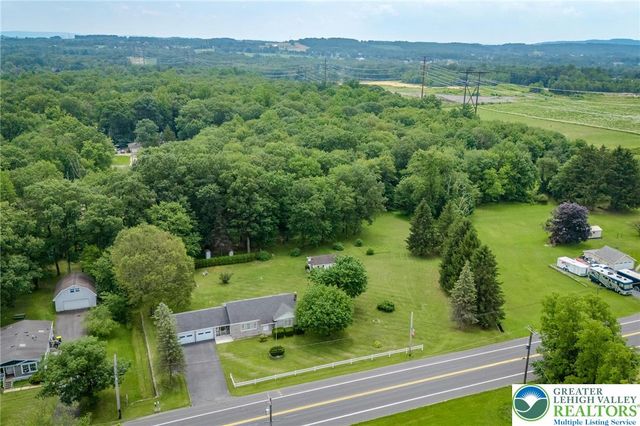 4037 Mountain View Drive, Lehigh Twp, PA 18088