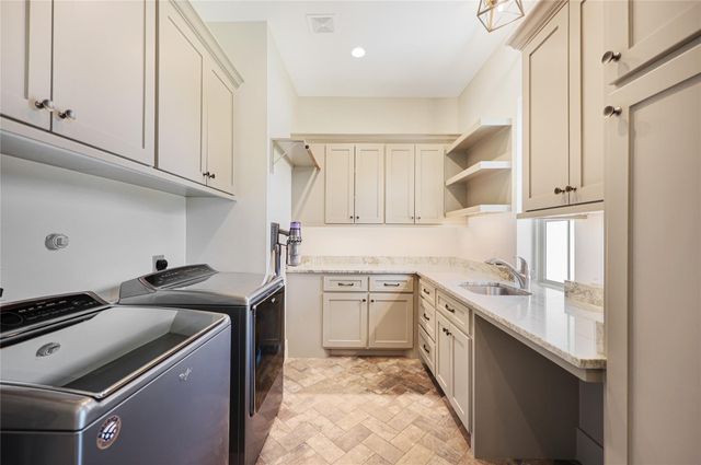 27311 Shady Hills Landing Lane, Spring, TX 77386