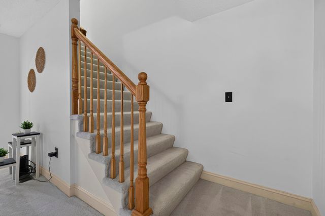 67 Cannongate III Road, Nashua, NH 03063