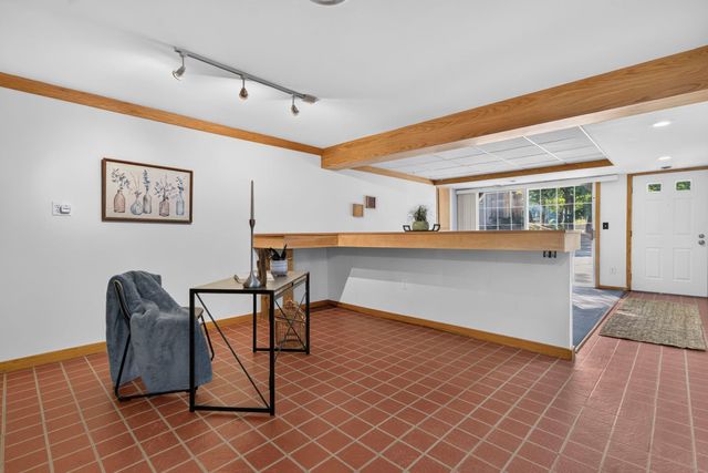 67 Cannongate III Road, Nashua, NH 03063