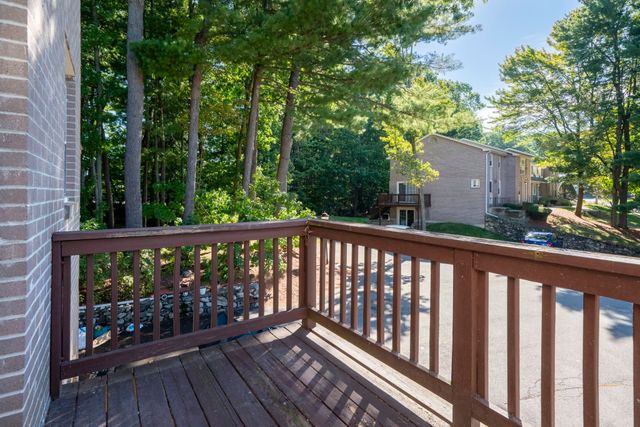 67 Cannongate III Road, Nashua, NH 03063