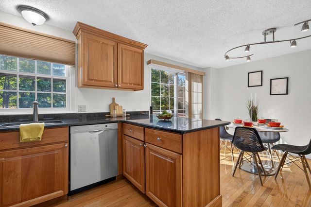 67 Cannongate III Road, Nashua, NH 03063
