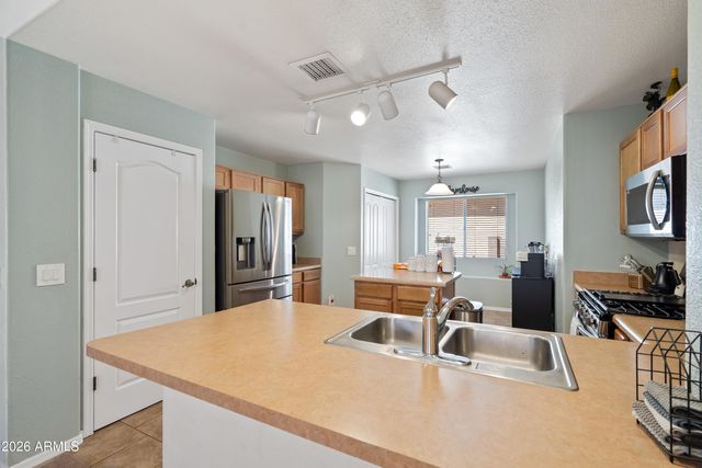 1785 SILVERADO Drive, Sierra Vista, AZ 85635