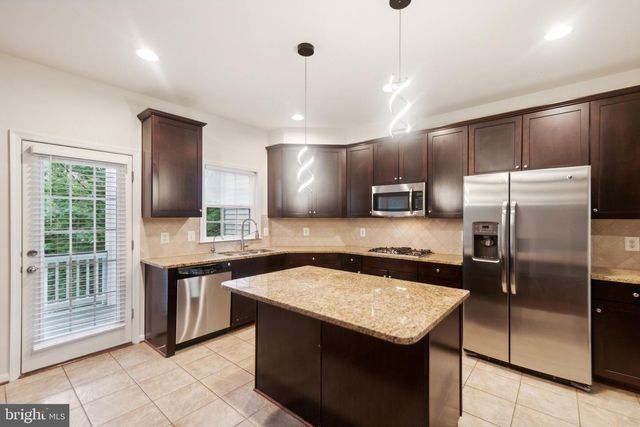 42385 TRELLIS SQ, Brambleton, VA 20148