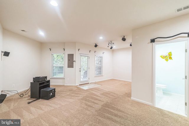 42385 TRELLIS SQ, Brambleton, VA 20148