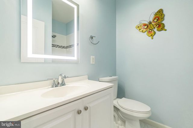 42385 TRELLIS SQ, Brambleton, VA 20148