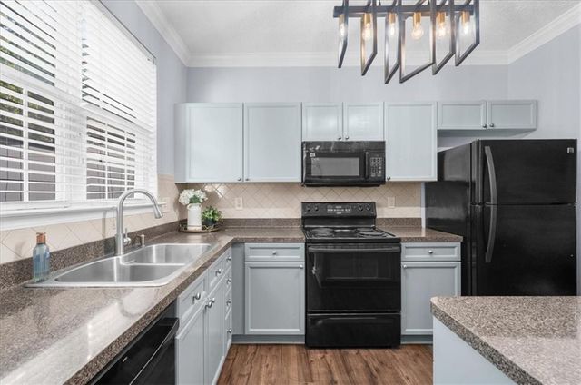 4612 Beacon Ridge Lane, Flowery Branch, GA 30542