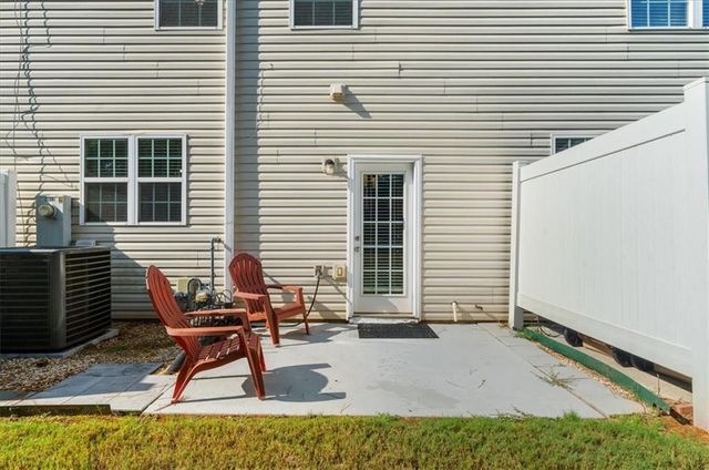 4612 Beacon Ridge Lane, Flowery Branch, GA 30542