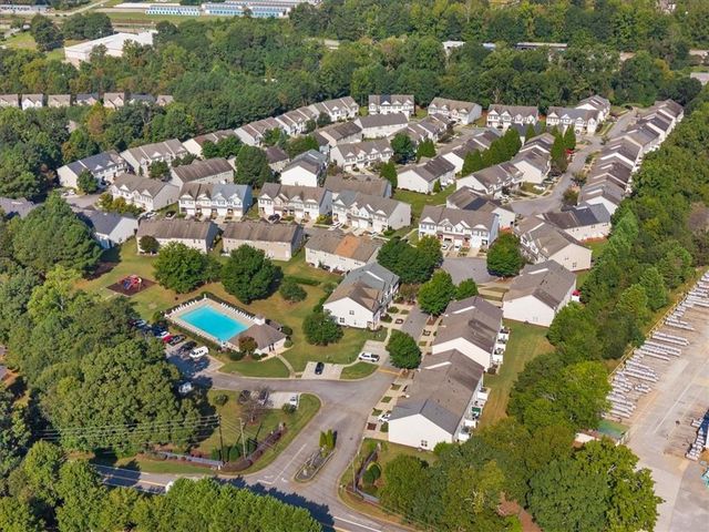 4612 Beacon Ridge Lane, Flowery Branch, GA 30542