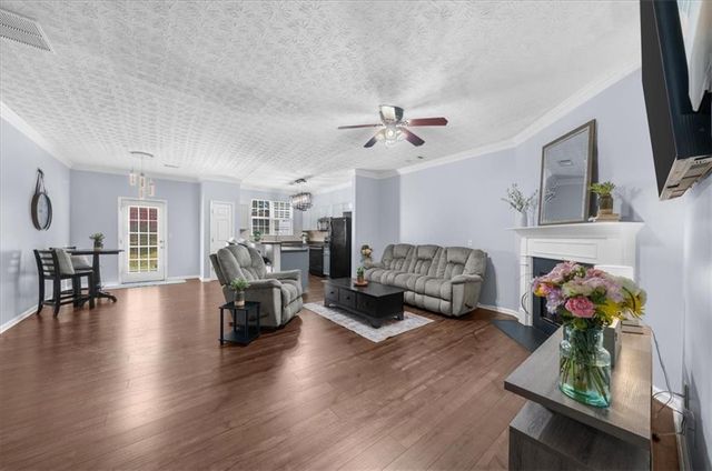 4612 Beacon Ridge Lane, Flowery Branch, GA 30542