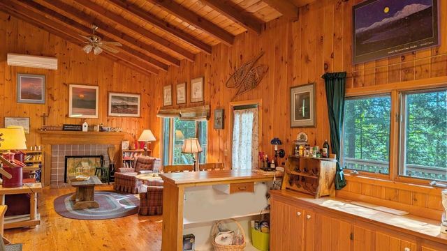 8884 Raps Road, Cook, MN 55723