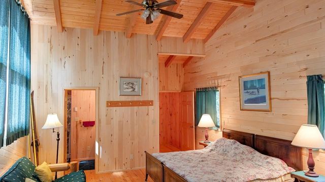 8884 Raps Road, Cook, MN 55723