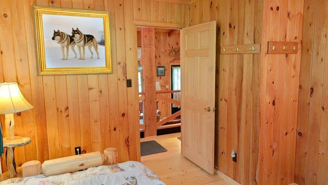 8884 Raps Road, Cook, MN 55723