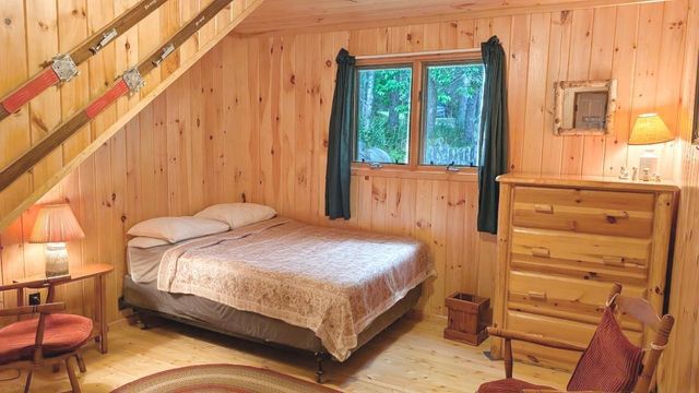 8884 Raps Road, Cook, MN 55723