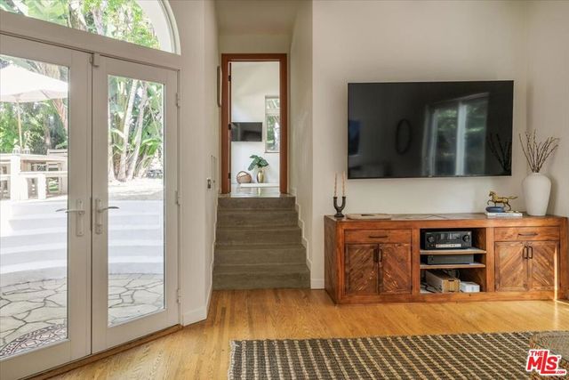 2123 Branden Street, Los Angeles, CA 90026