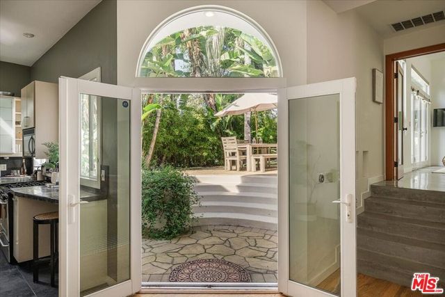 2123 Branden Street, Los Angeles, CA 90026