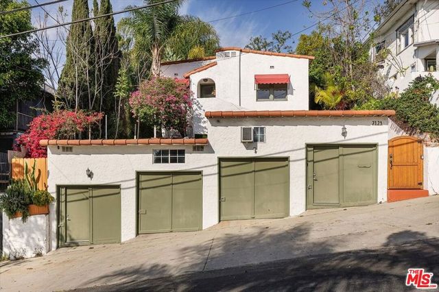 2123 Branden Street, Los Angeles, CA 90026