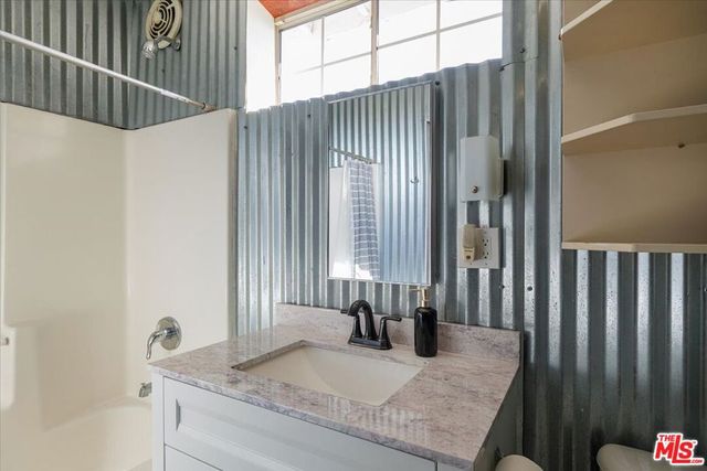 2123 Branden Street, Los Angeles, CA 90026
