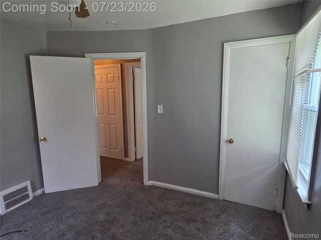 11591 Roxbury Street, Detroit, MI 48224