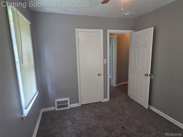 11591 Roxbury Street, Detroit, MI 48224