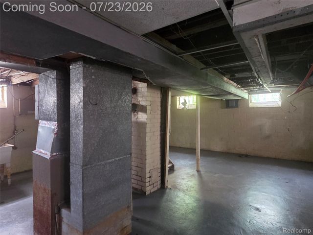 11591 Roxbury Street, Detroit, MI 48224